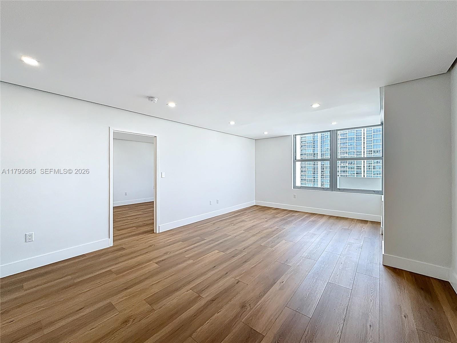 2899 Collins Avenue 1218, Miami Beach, FL 33140 photo 16
