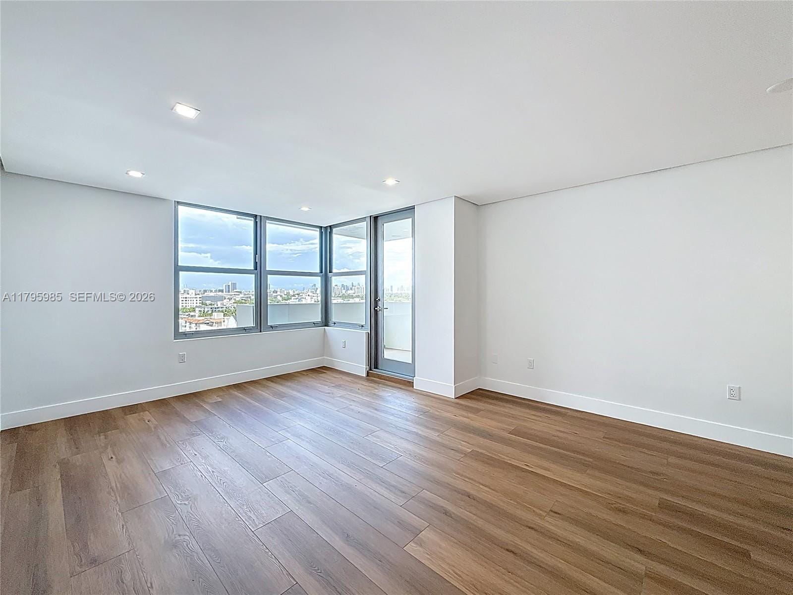 2899 Collins Avenue 1218, Miami Beach, FL 33140 photo 17