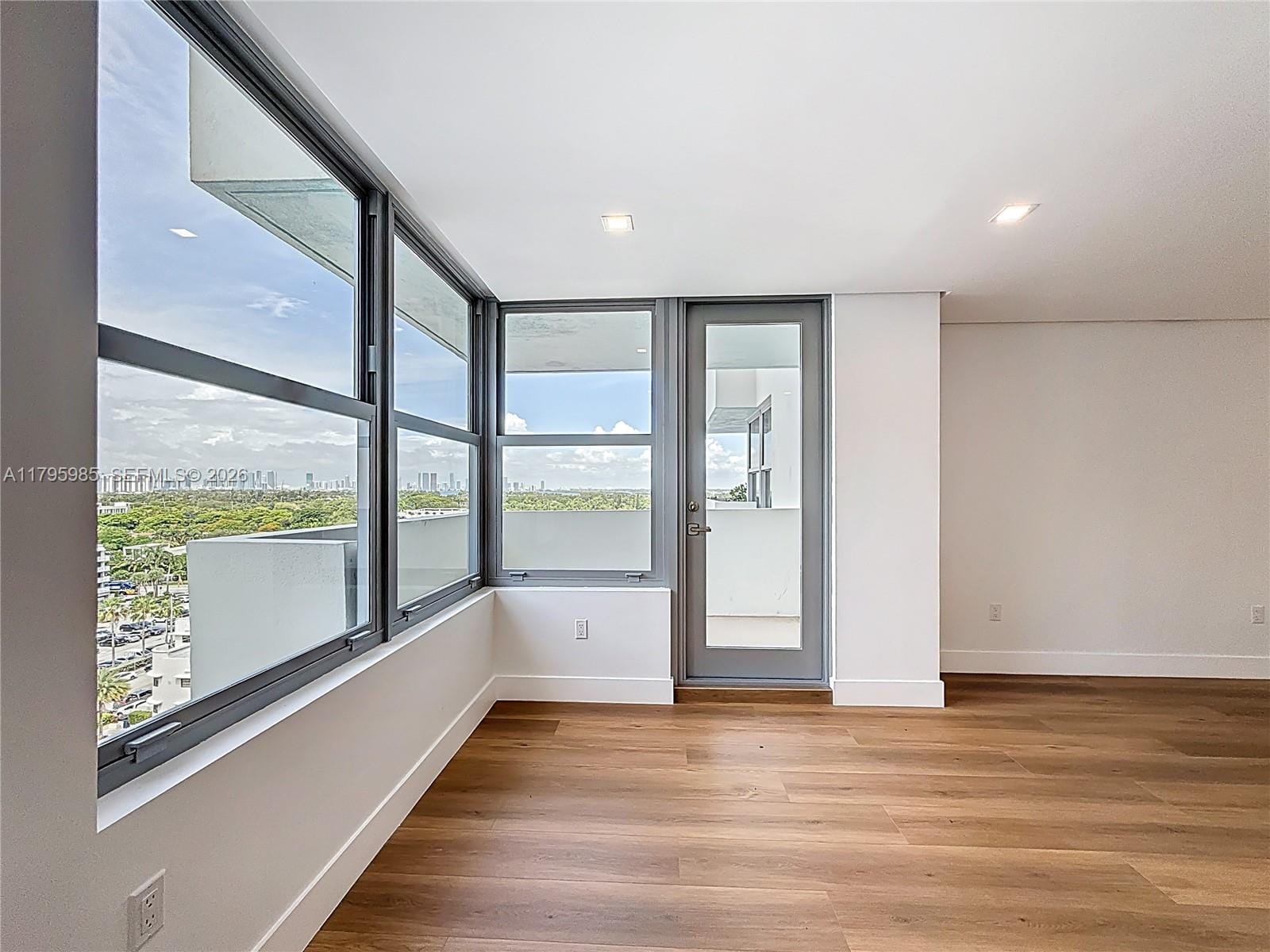 2899 Collins Avenue 1218, Miami Beach, FL 33140 photo 18
