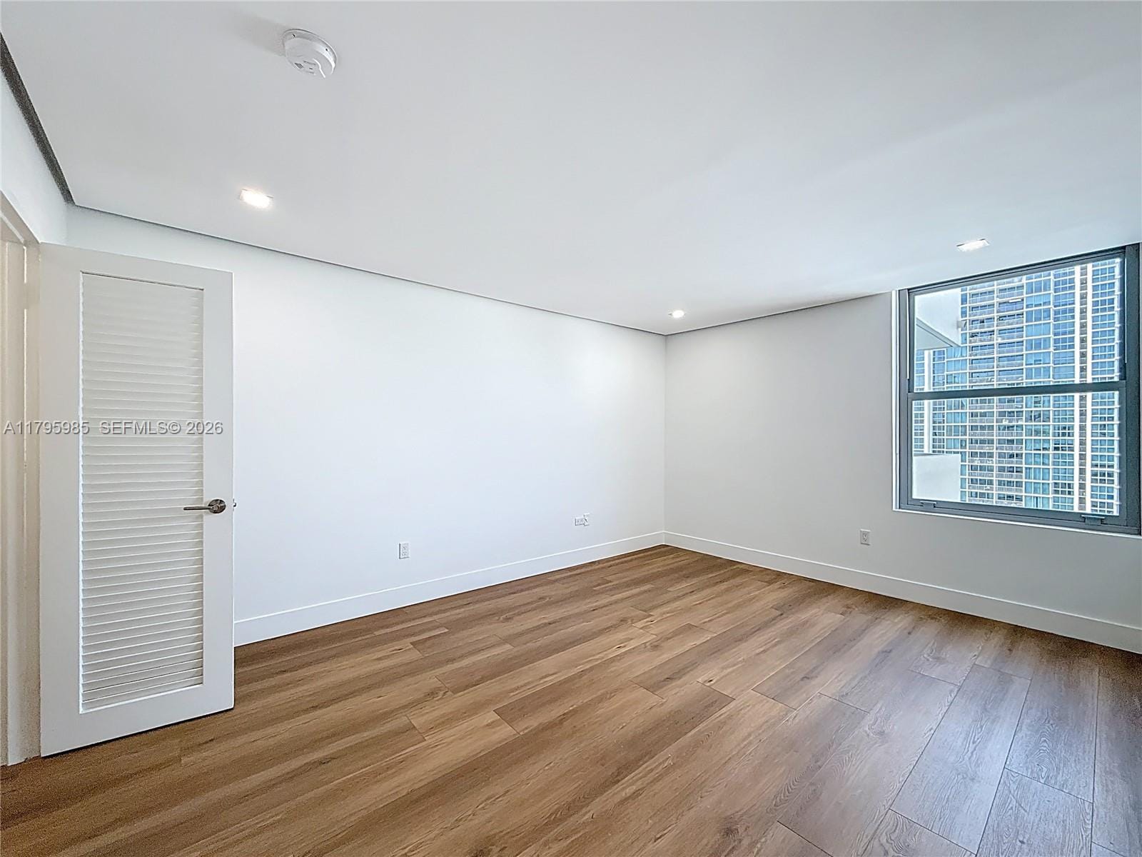 2899 Collins Avenue 1218, Miami Beach, FL 33140 photo 22