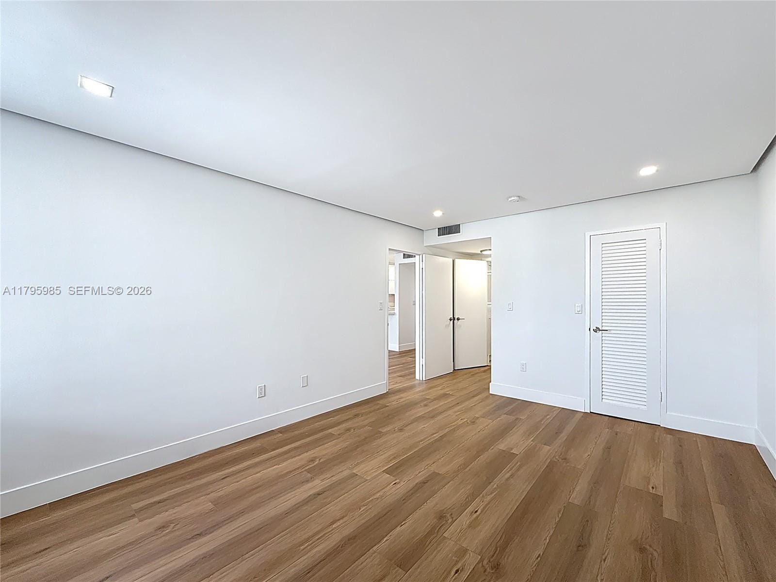 2899 Collins Avenue 1218, Miami Beach, FL 33140 photo 25