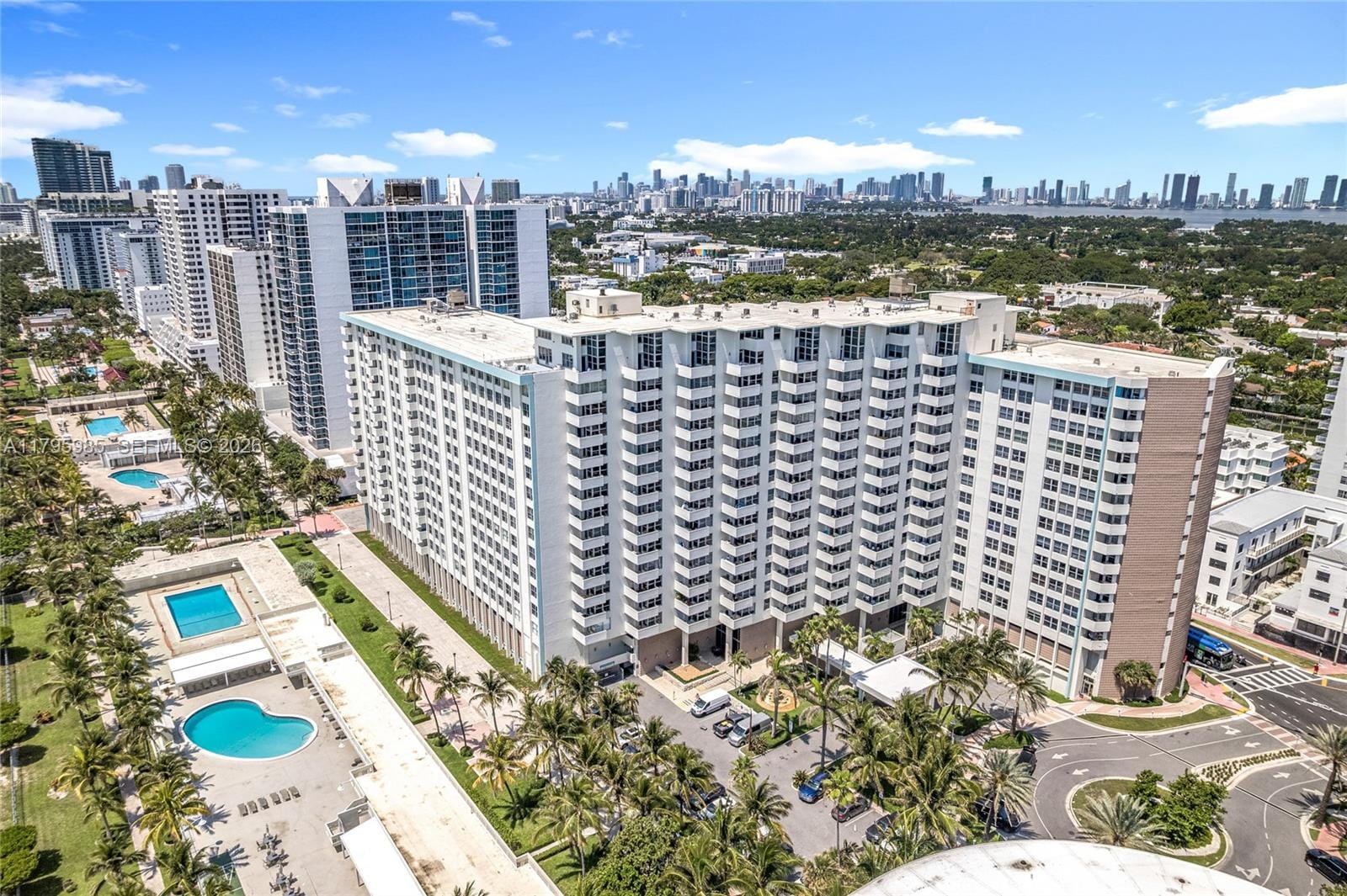 2899 Collins Avenue 1218 — photo 4