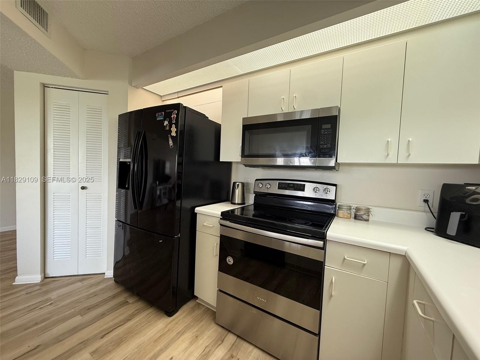 1400 SW 137th Avenue 411F — photo 11