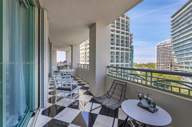 3400 SW 27th Avenue 1107, Miami, FL 33133