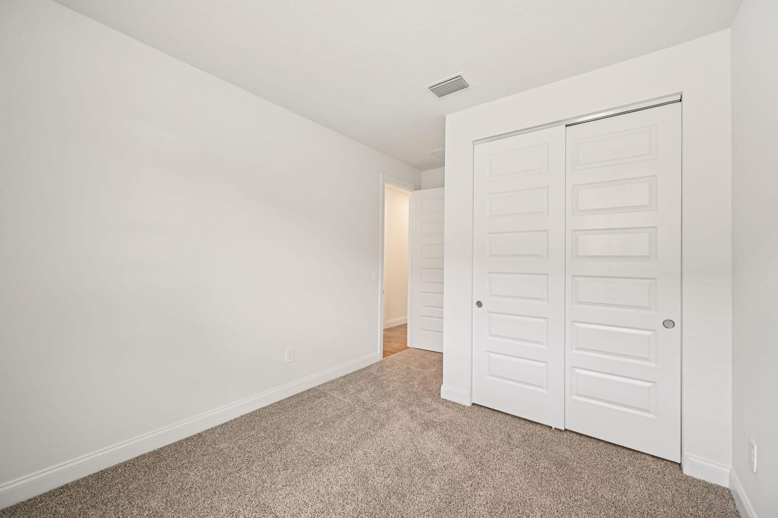 5661 Hampton Park Circle, Vero Beach, FL 32966 photo 15