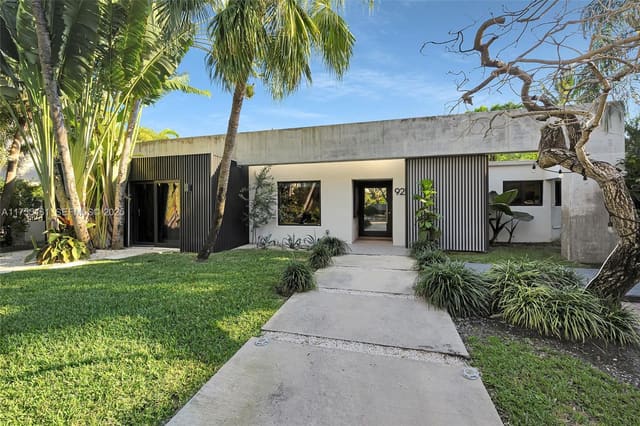 92 W Mashta Drive, Key Biscayne, FL 33149
