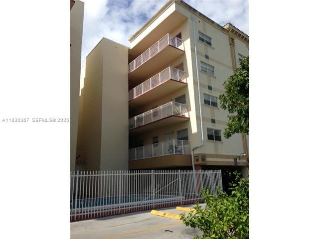 2008 Jackson Street D2, Hollywood, FL 33020, Hollywood
