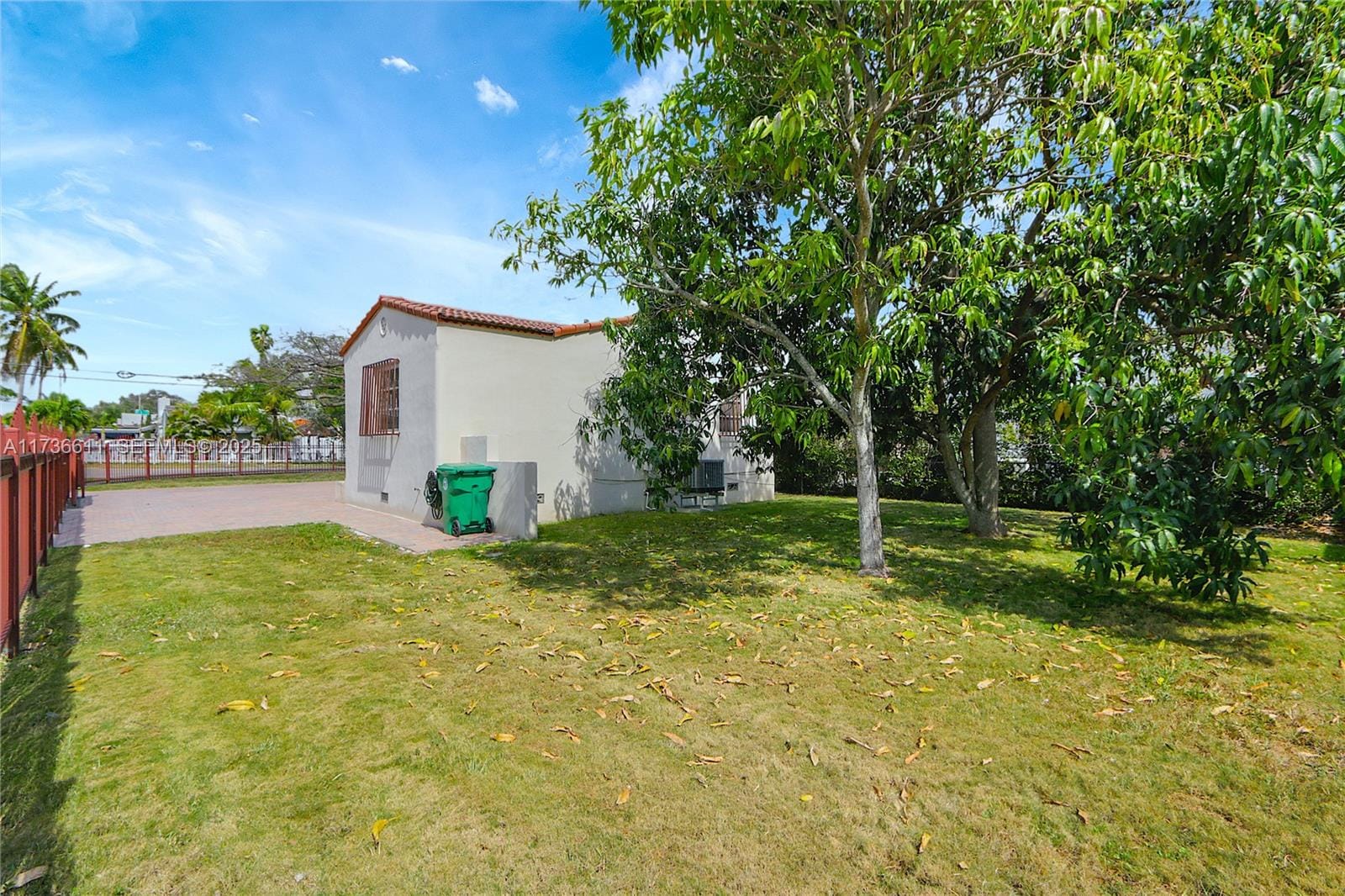 2780 NW 6th Street, Miami, FL 33125 photo 3
