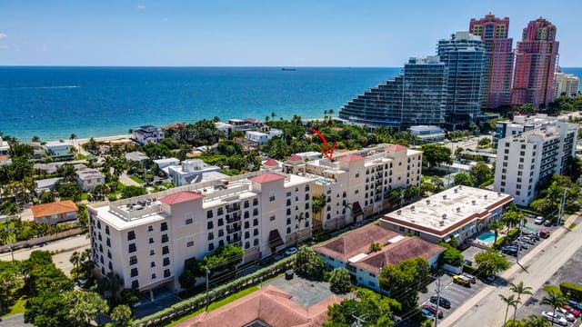 2409 N Ocean Boulevard 726, sold in Fountains On Ocean Boulevard, Fort Lauderdale, FL