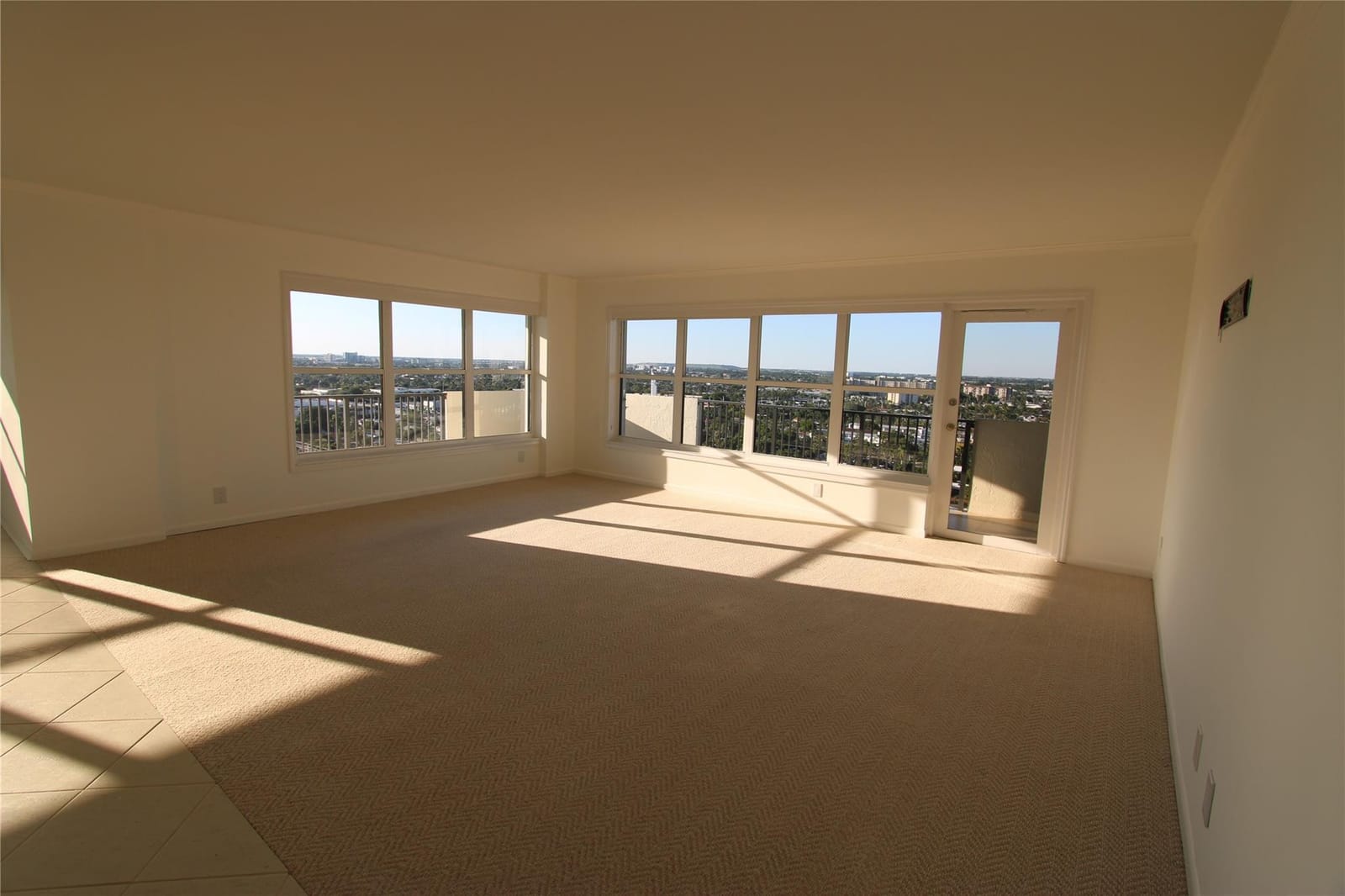 3200 Port Royale Drive 2007 — photo 3