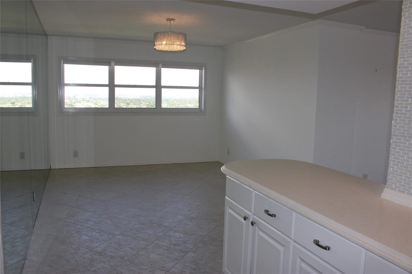 3200 Port Royale Drive 2007 — photo 7