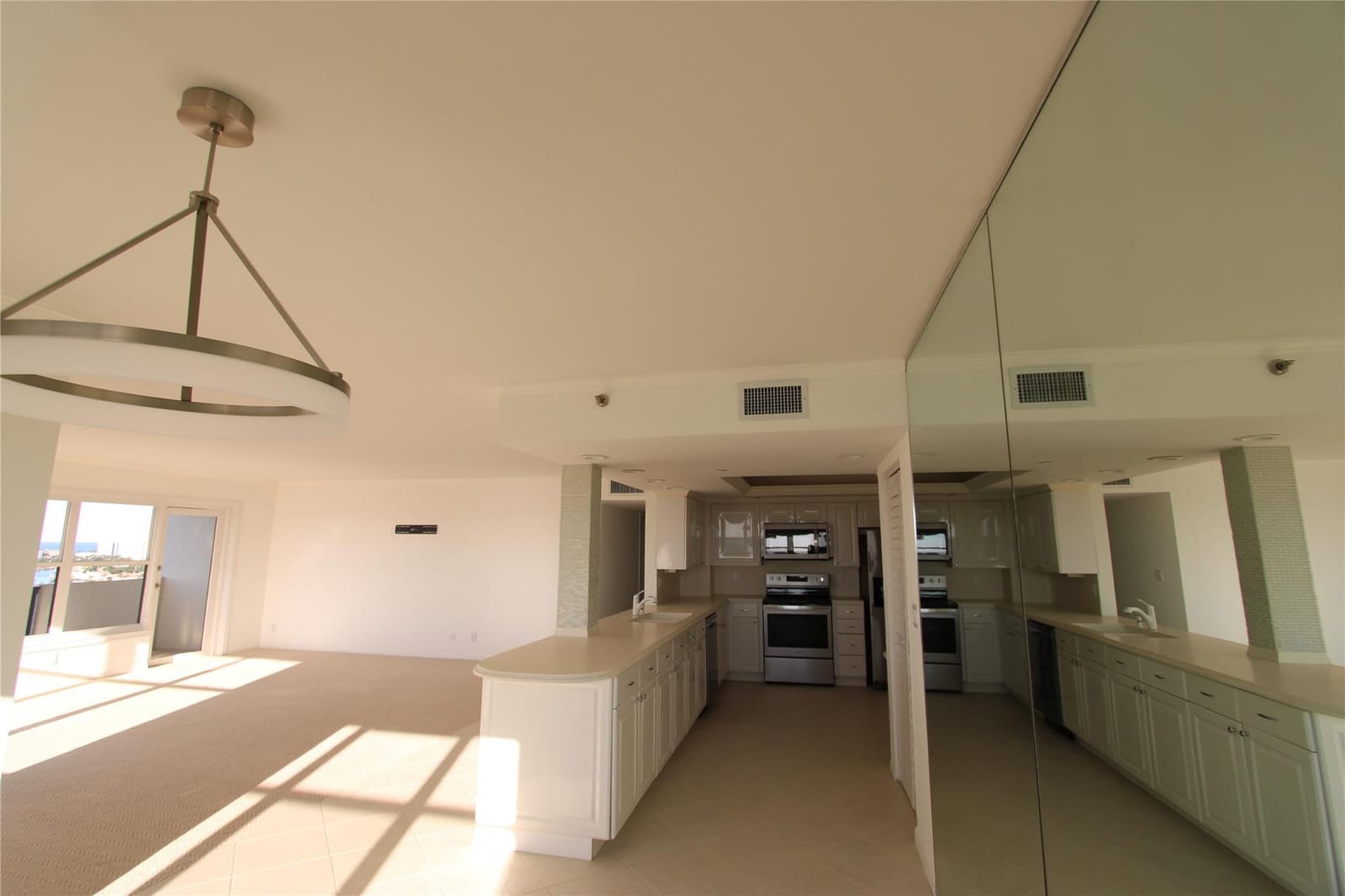 3200 Port Royale Drive 2007 — photo 10