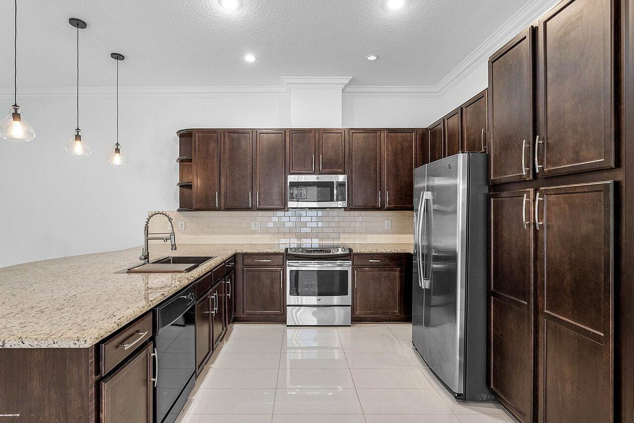 8211 Half Dome Court — photo 7