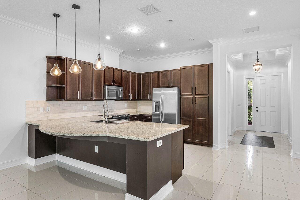 8211 Half Dome Court — photo 10