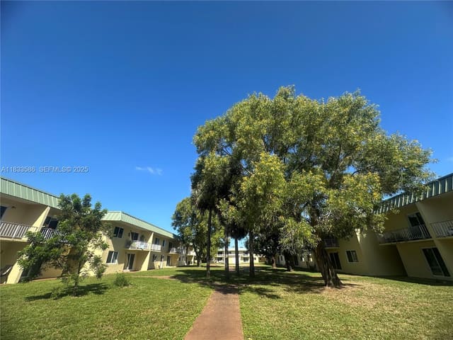 505 NW 177th Street 139, sold in New World Condo Apts Iv, Miami Gardens, FL