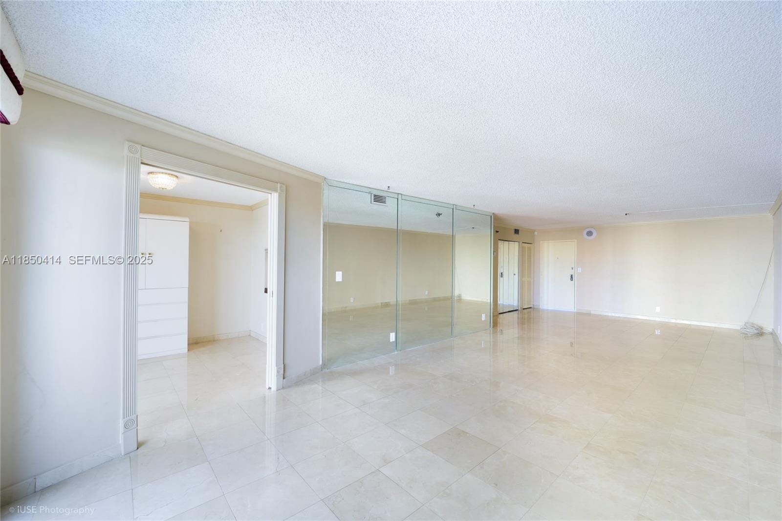 2401 Collins Avenue 1109, Miami Beach, FL 33140 photo 7