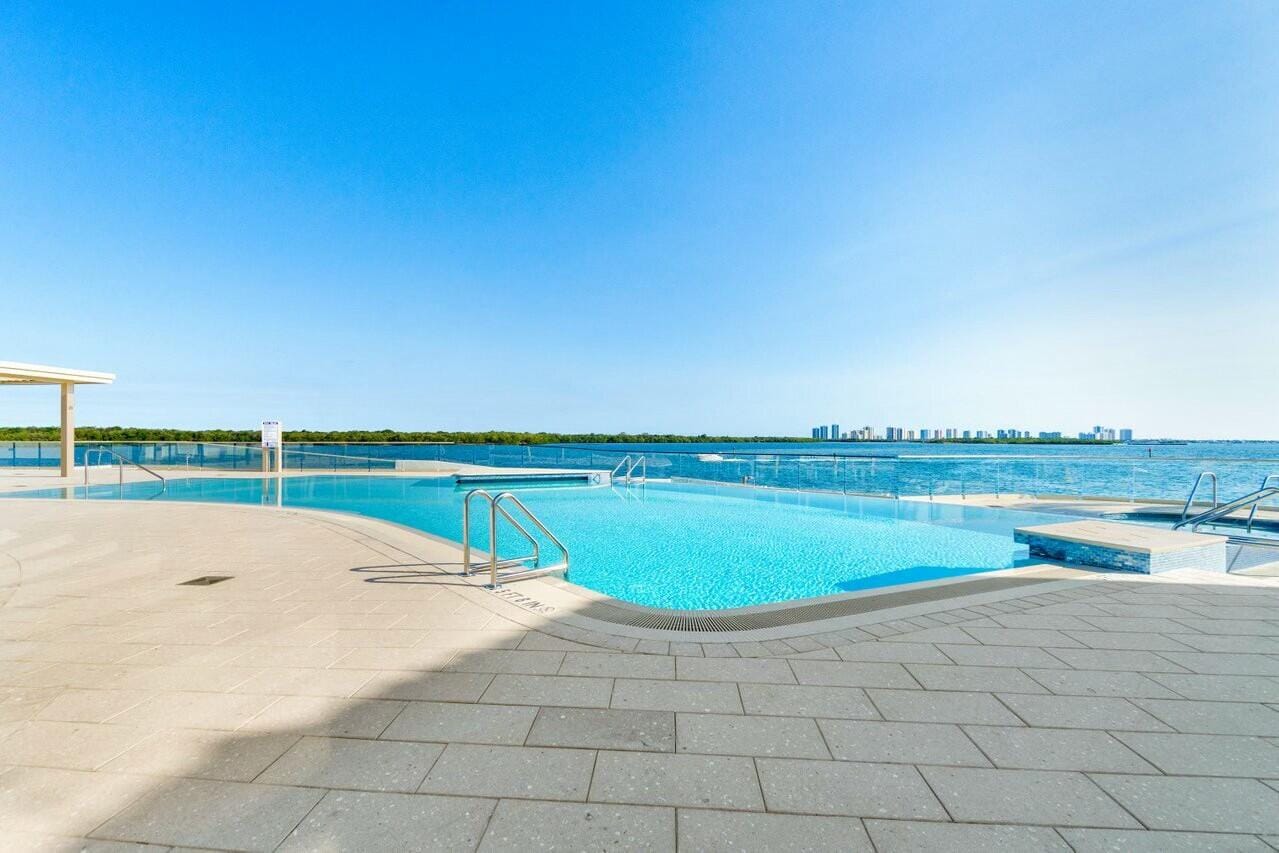 100 Lakeshore Drive 252, North Palm Beach, FL 33408 photo 2