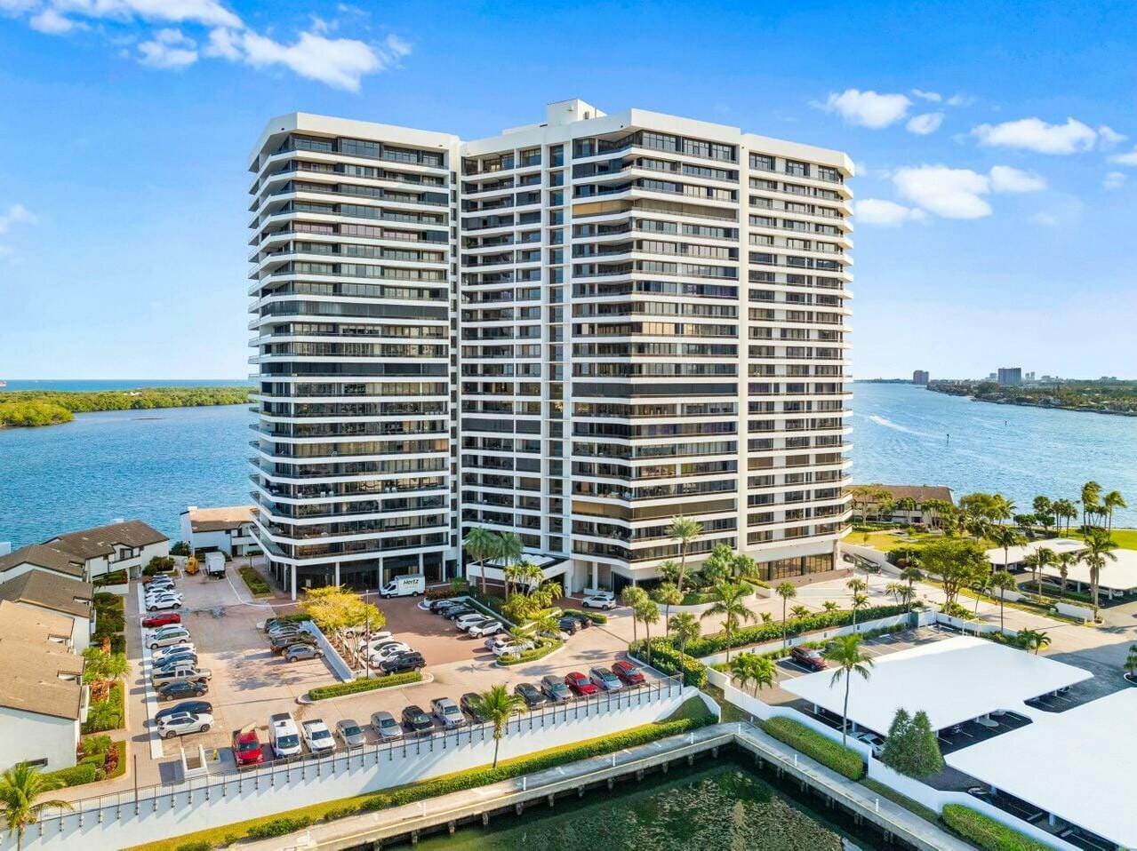 100 Lakeshore Drive 252, North Palm Beach, FL 33408