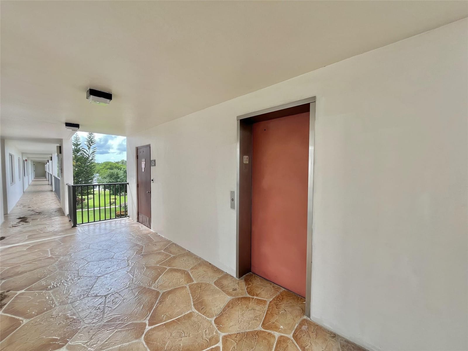 9691 N Belfort Circle 305 — photo 12
