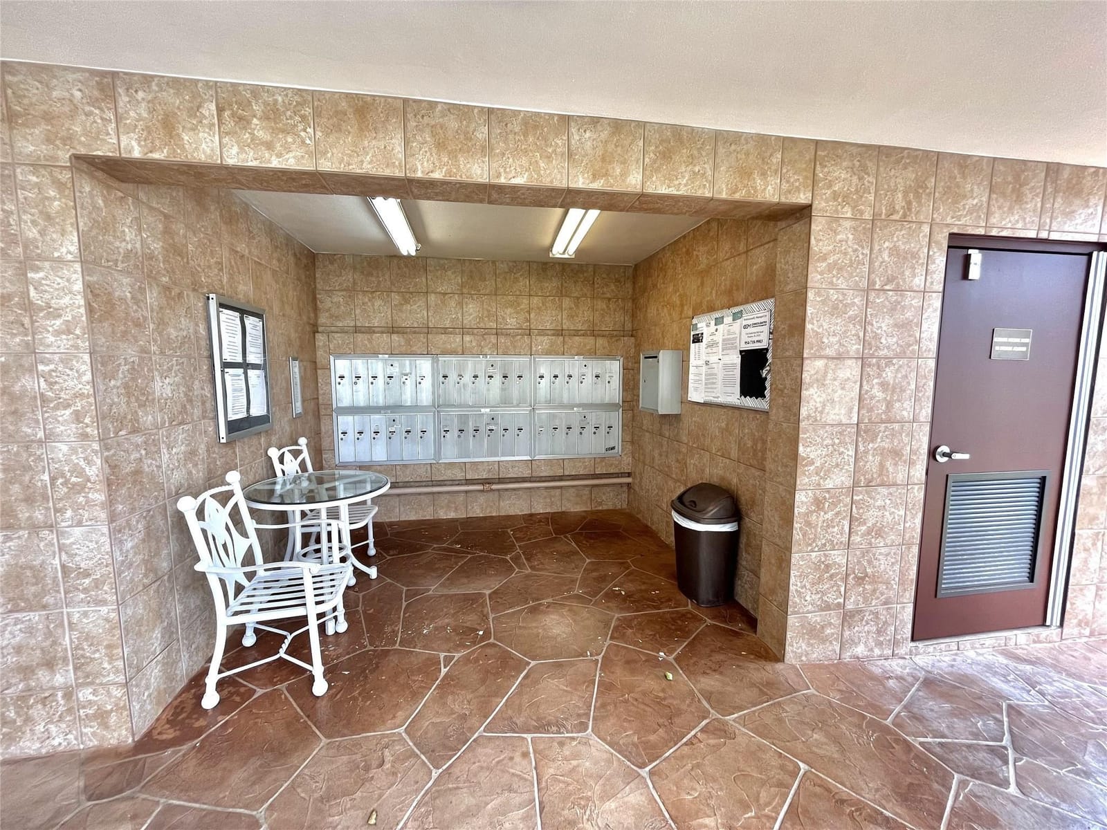 9691 N Belfort Circle 305, Fort Lauderdale, FL 33321 photo 23