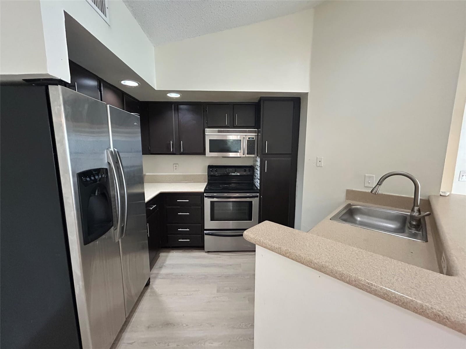 457 Vista Isles Drive 2127 — photo 5