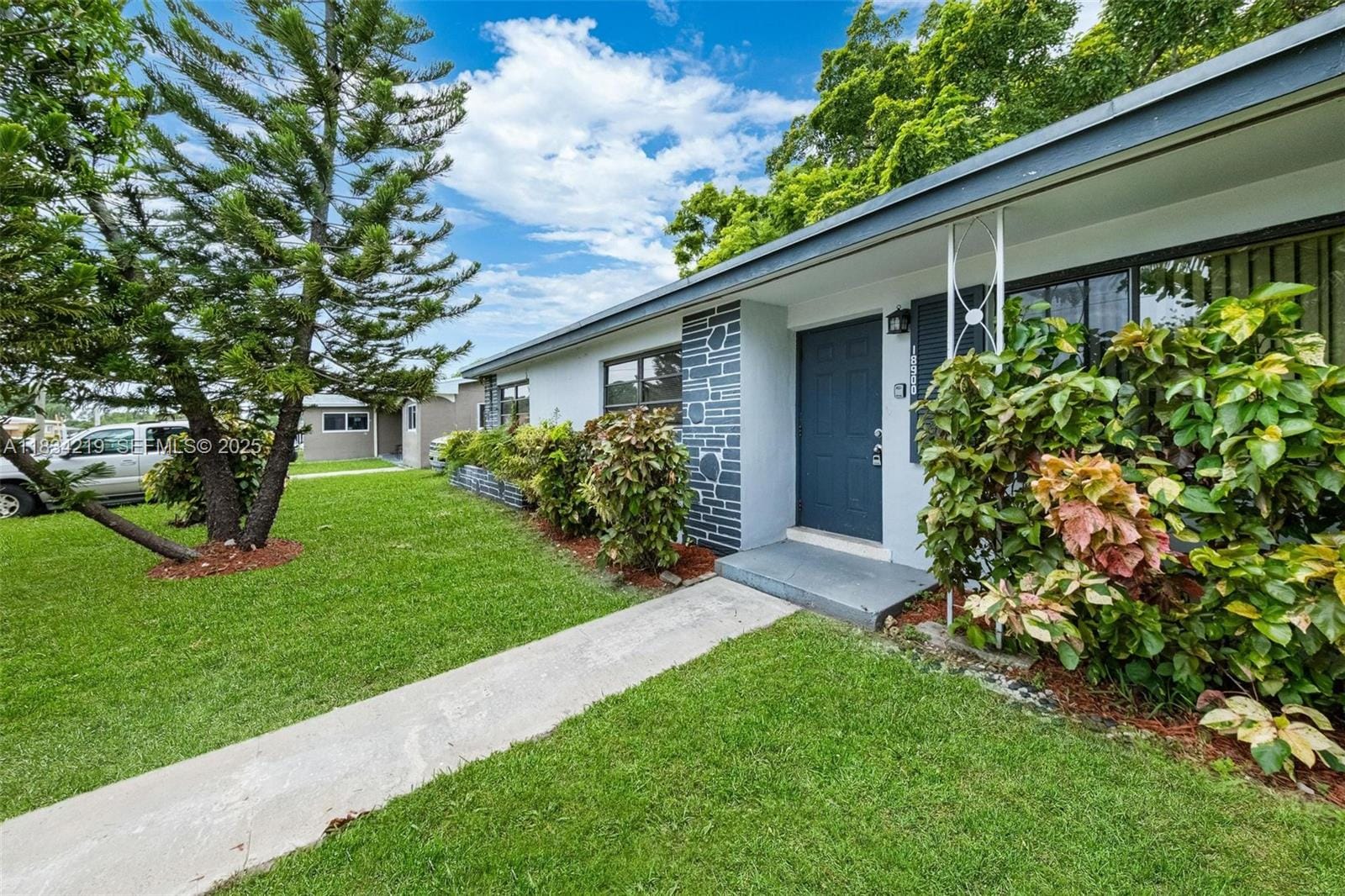 18900 NW 19th Avenue, Miami Gardens, FL 33056 photo 7