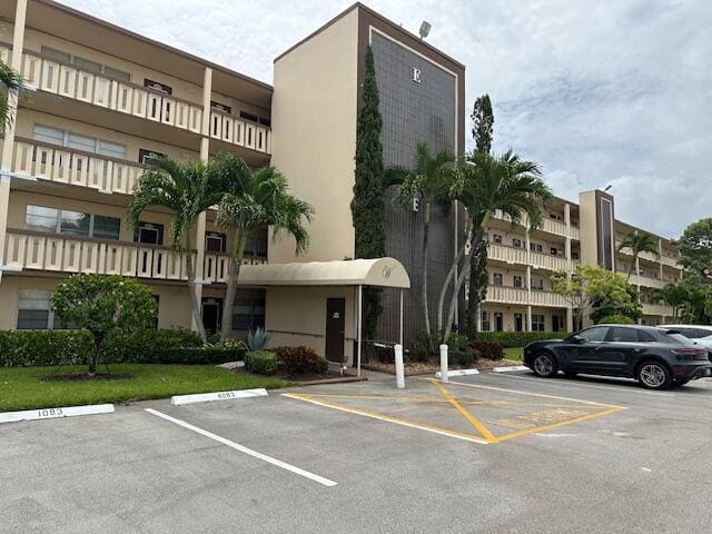 4093 Wolverton E 4093, sold in Wolverton At Century Village Condo, Boca Raton, FL