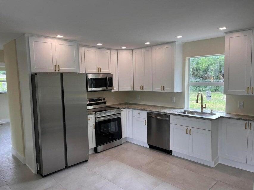 8658 SE Anthion Way — photo 2