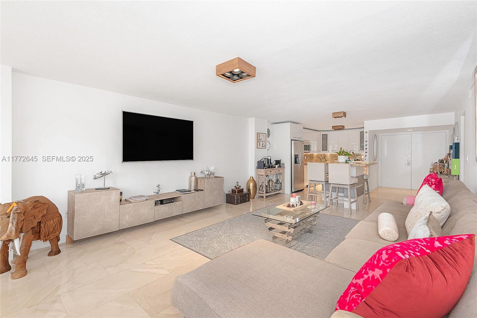 6423 Collins Avenue 309, Miami Beach, FL 33141 photo 14