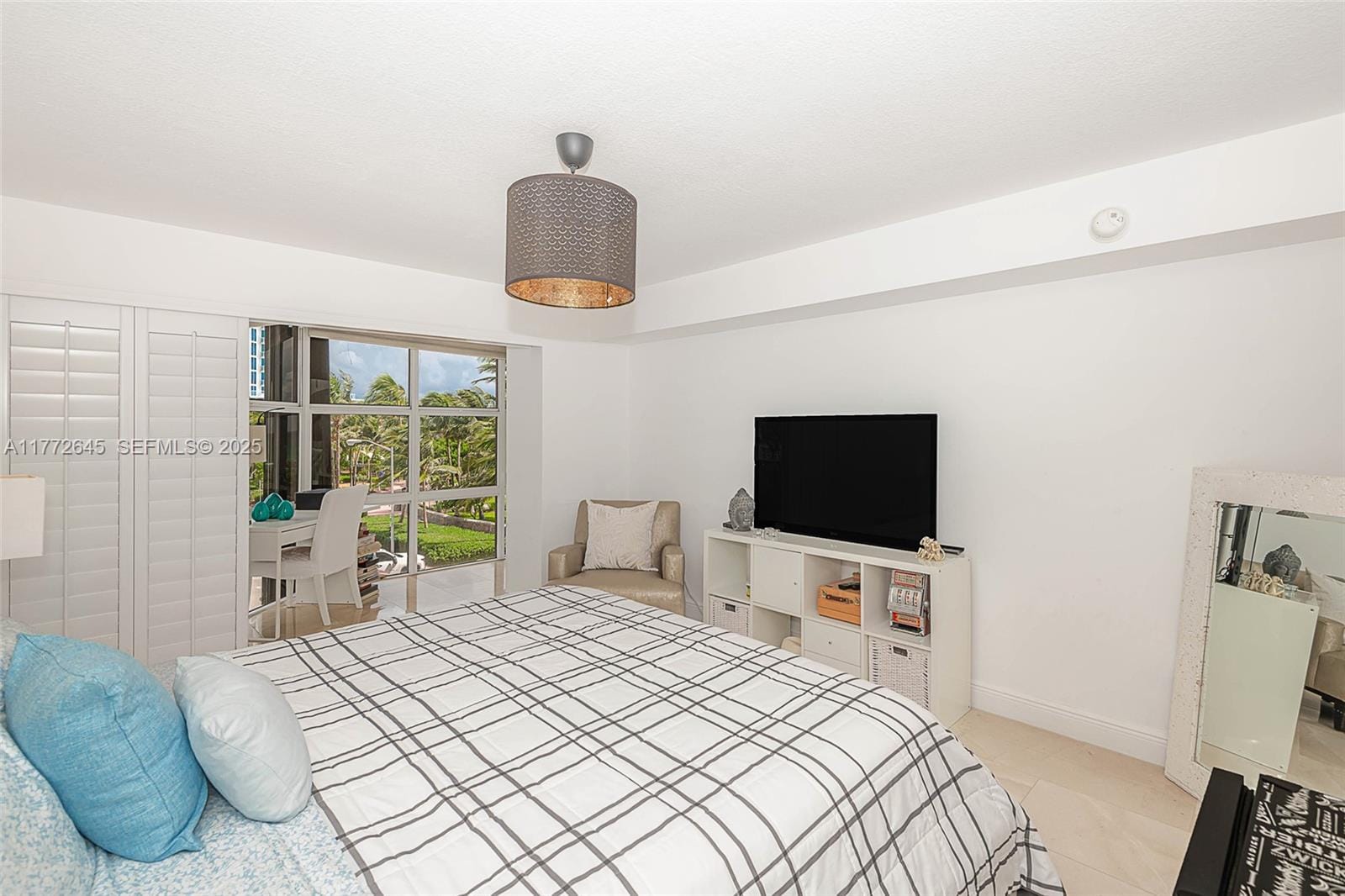 6423 Collins Avenue 309, Miami Beach, FL 33141 photo 25