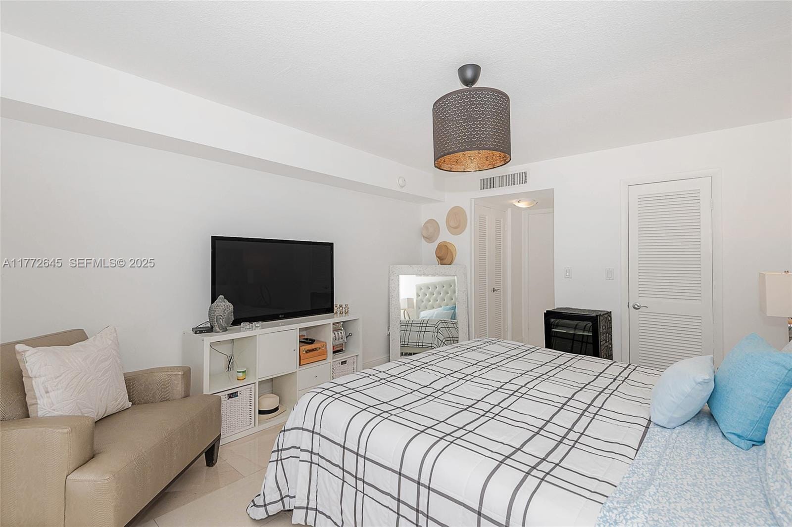 6423 Collins Avenue 309, Miami Beach, FL 33141 photo 26