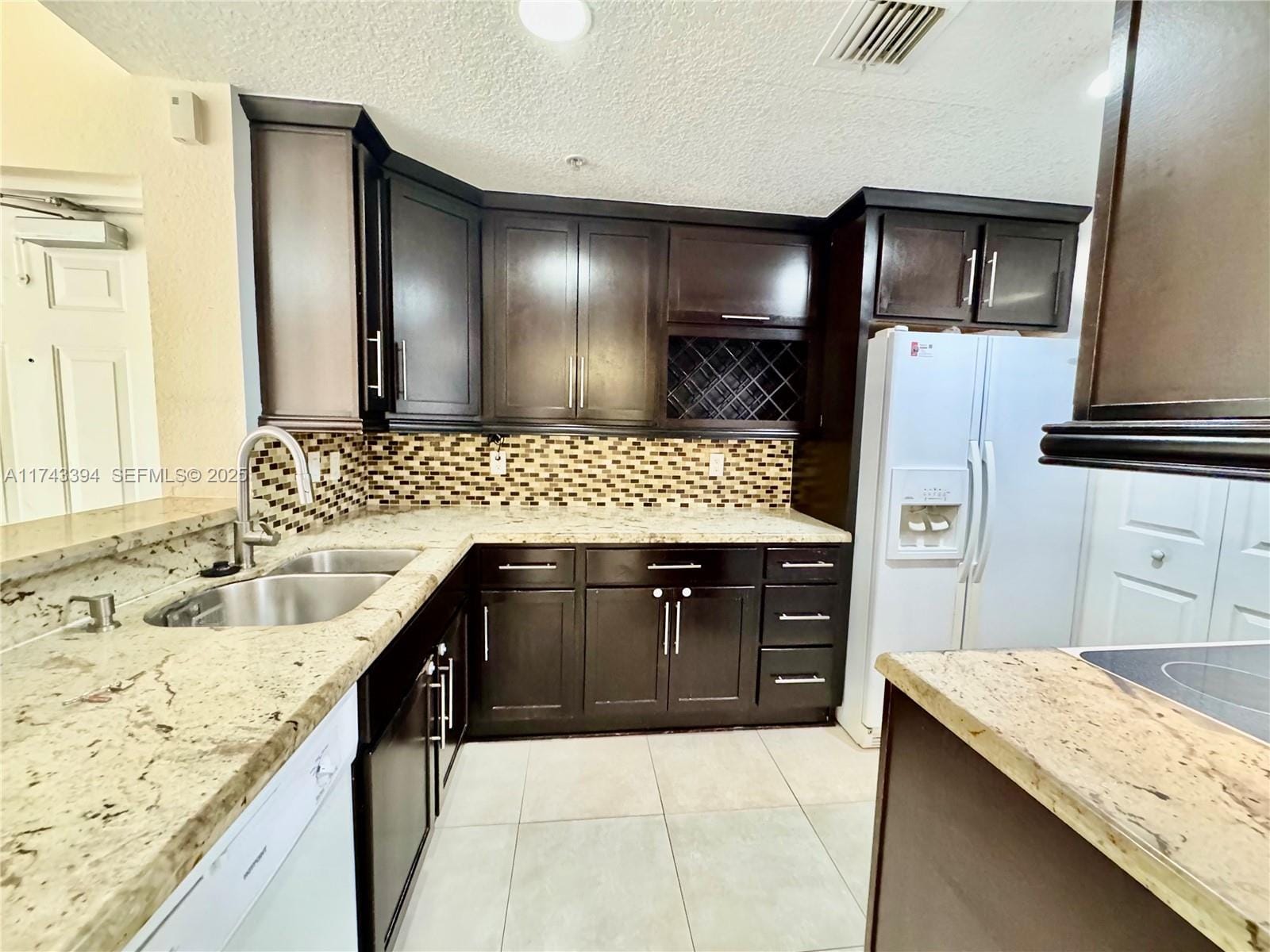 6540 NW 114th Avenue 1402, Doral, FL 33178 photo 15
