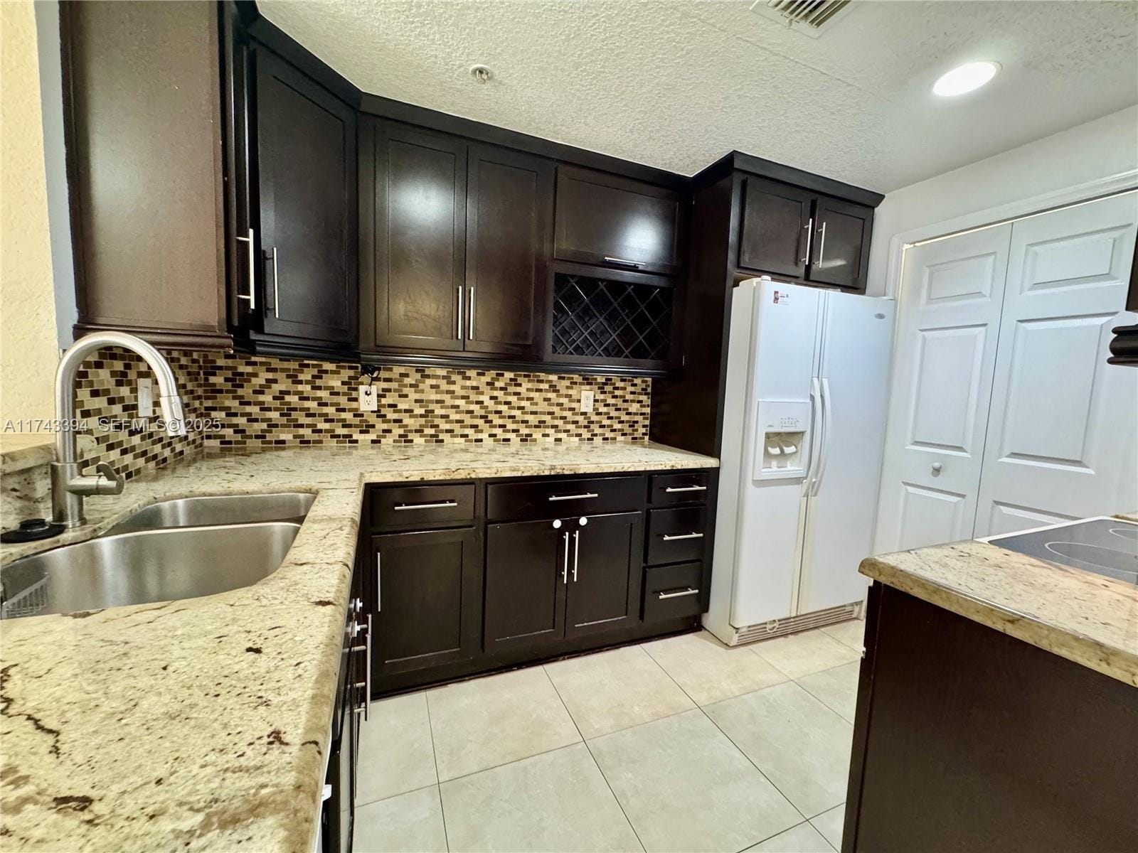 6540 NW 114th Avenue 1402, Doral, FL 33178 photo 16