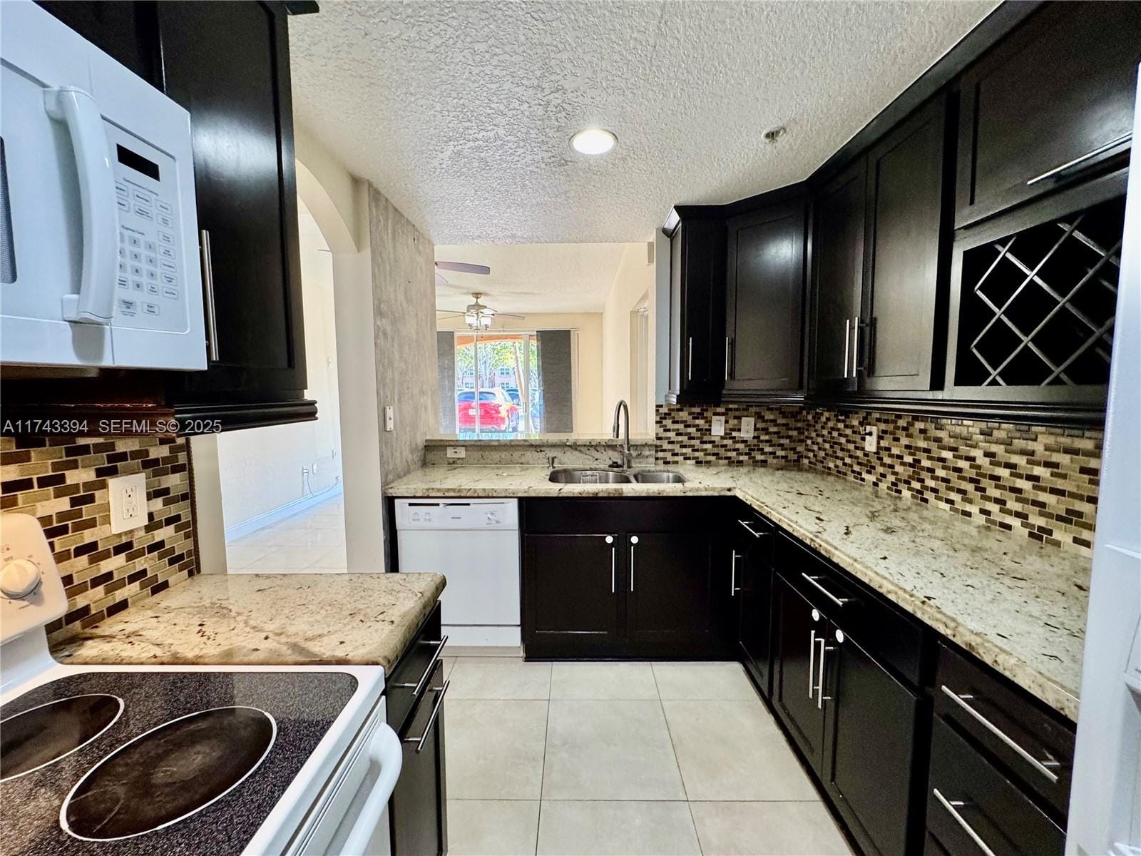6540 NW 114th Avenue 1402, Doral, FL 33178 photo 17