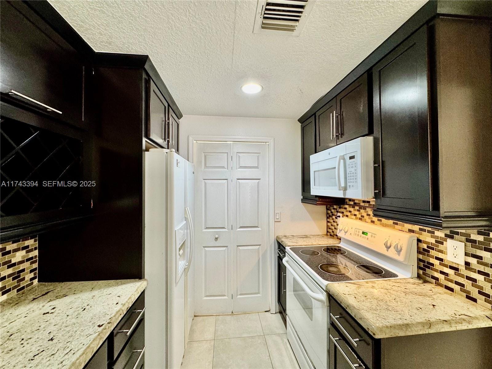 6540 NW 114th Avenue 1402, Doral, FL 33178 photo 20