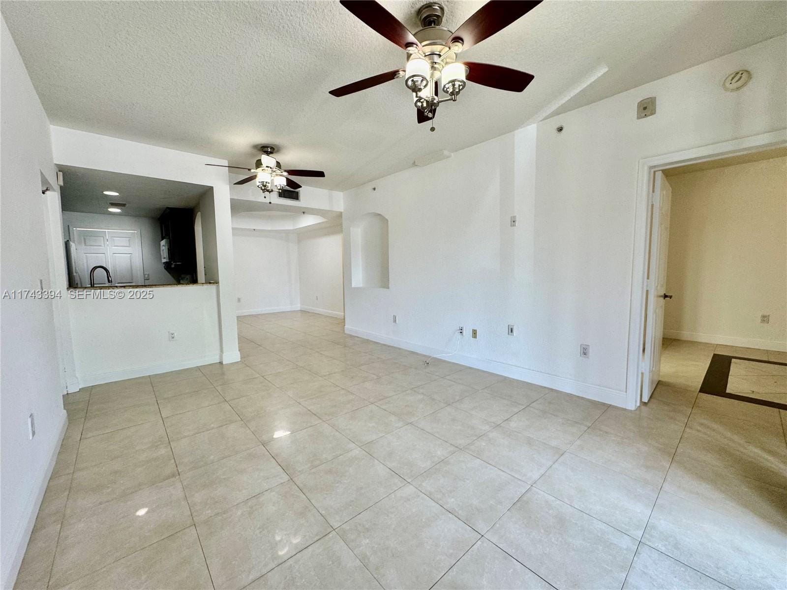 6540 NW 114th Avenue 1402, Doral, FL 33178 photo 4