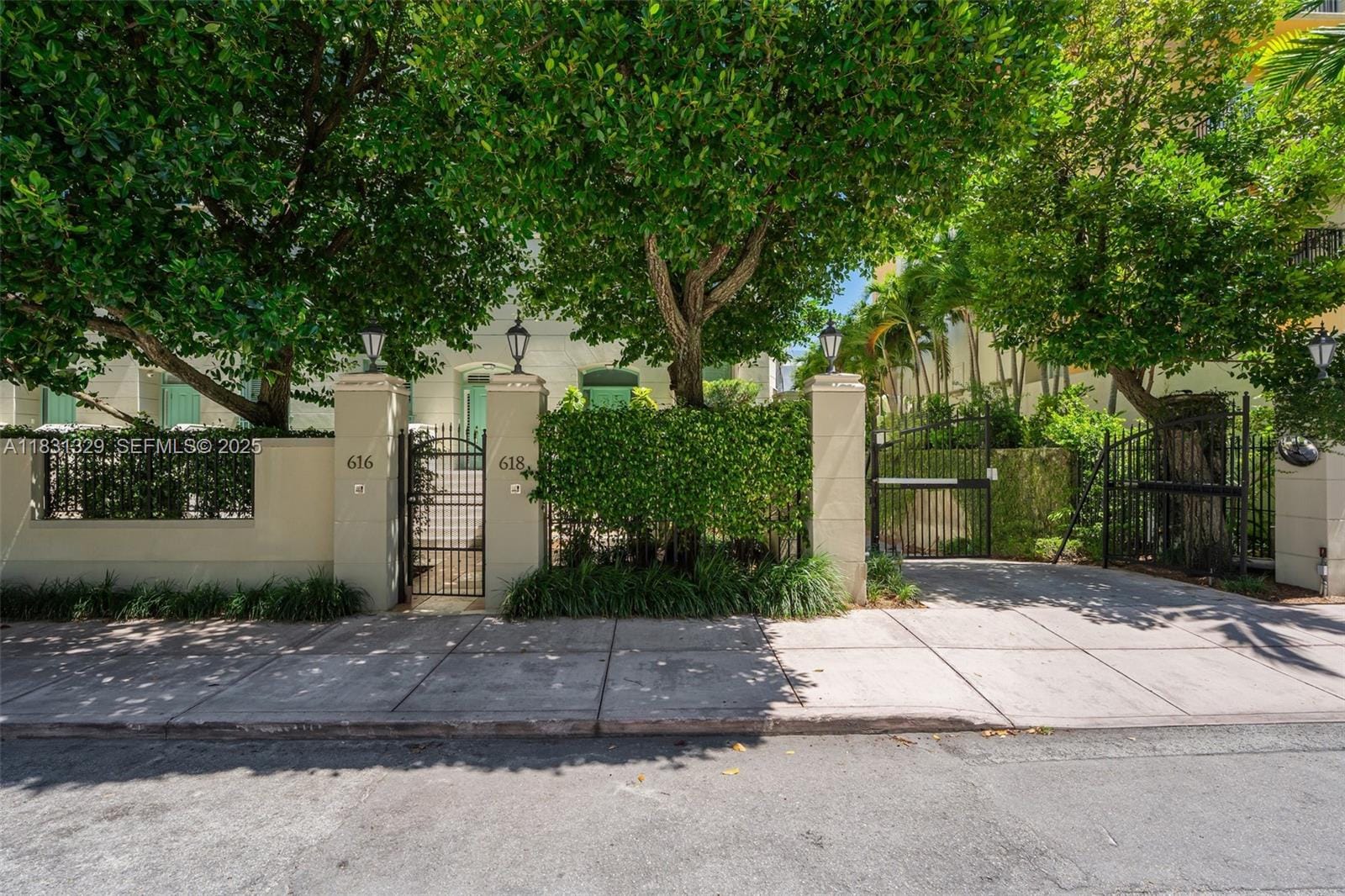 618 Valencia Avenue 101 — photo 2