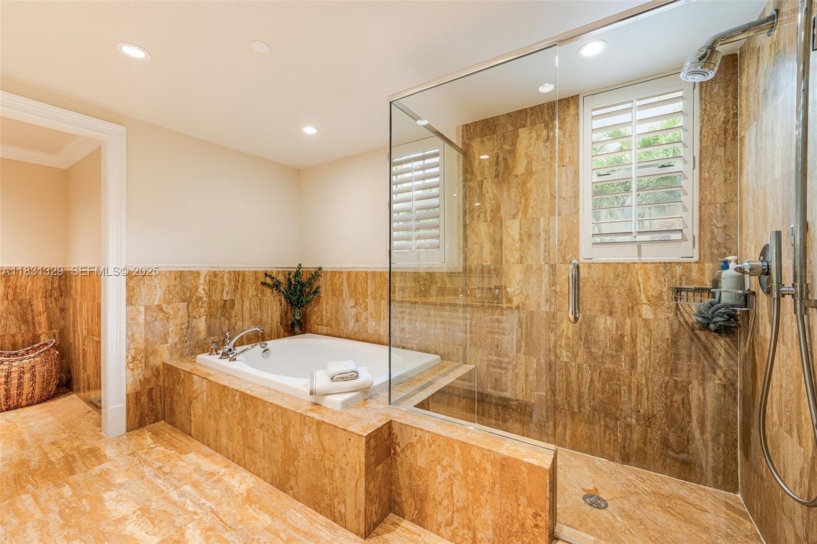 618 Valencia Avenue 101, Coral Gables, FL 33134 photo 13