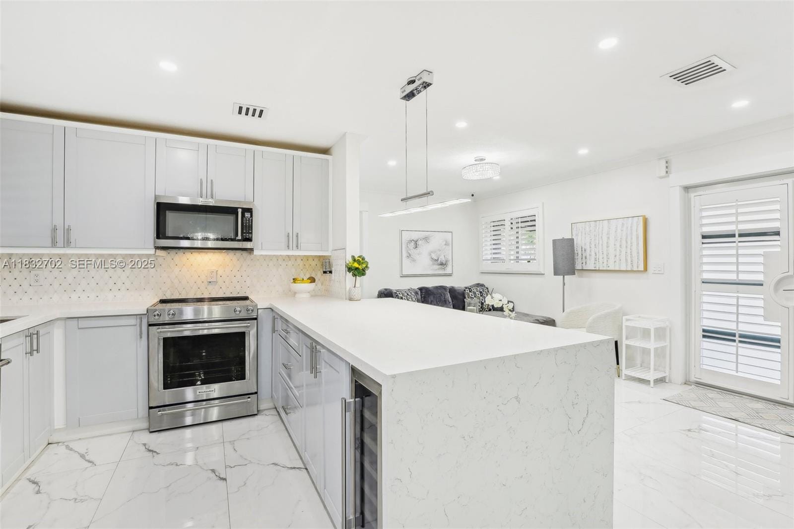 2550 SW 68th Avenue, Miami, FL 33155