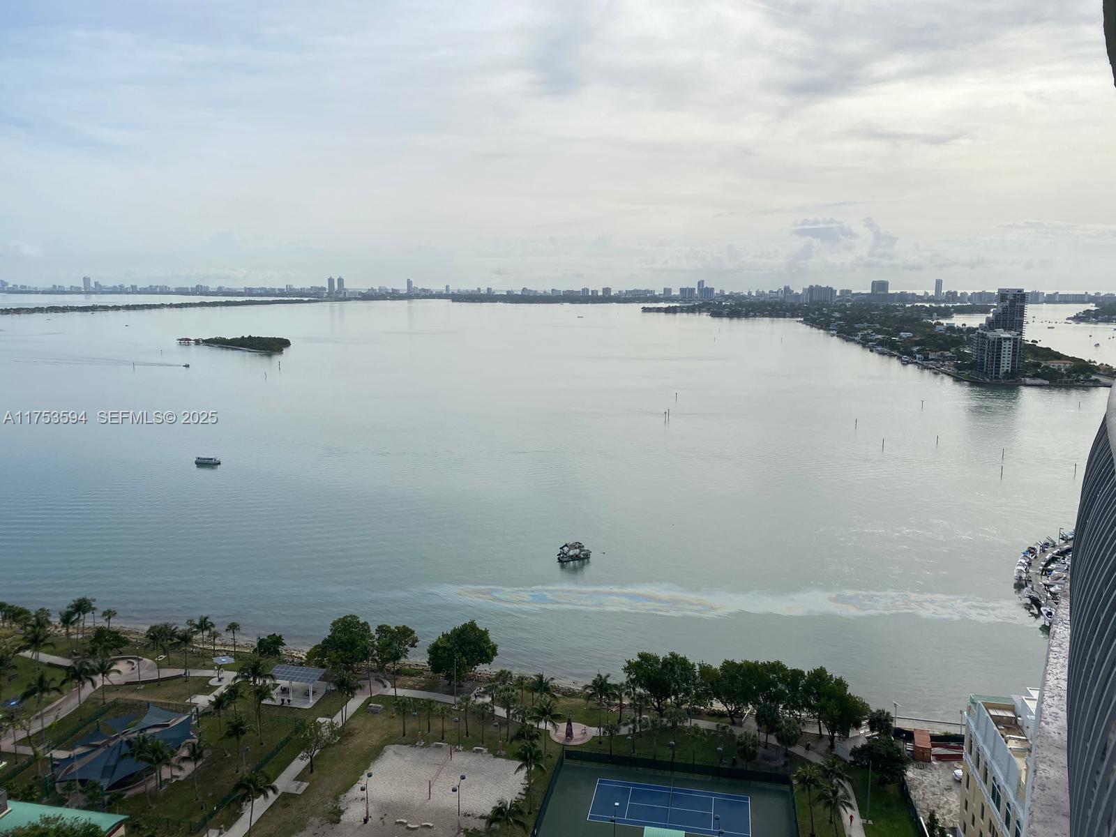 1750 N Bayshore Drive 2905, Miami, FL 33132, Miami