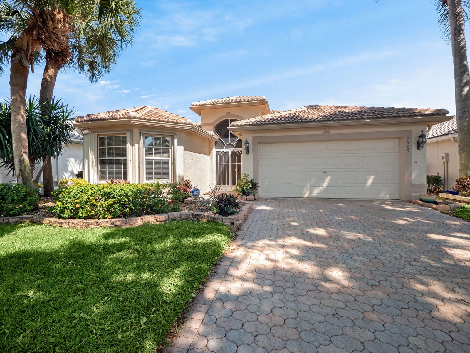 7569 Las Cruces Court, Boynton Beach, FL 33437 photo 1