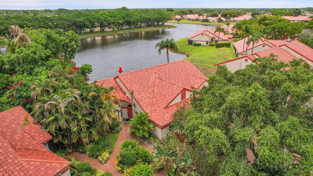 7861 Lexington Club Boulevard A, sold in Lexington Club 3, Delray Beach, FL