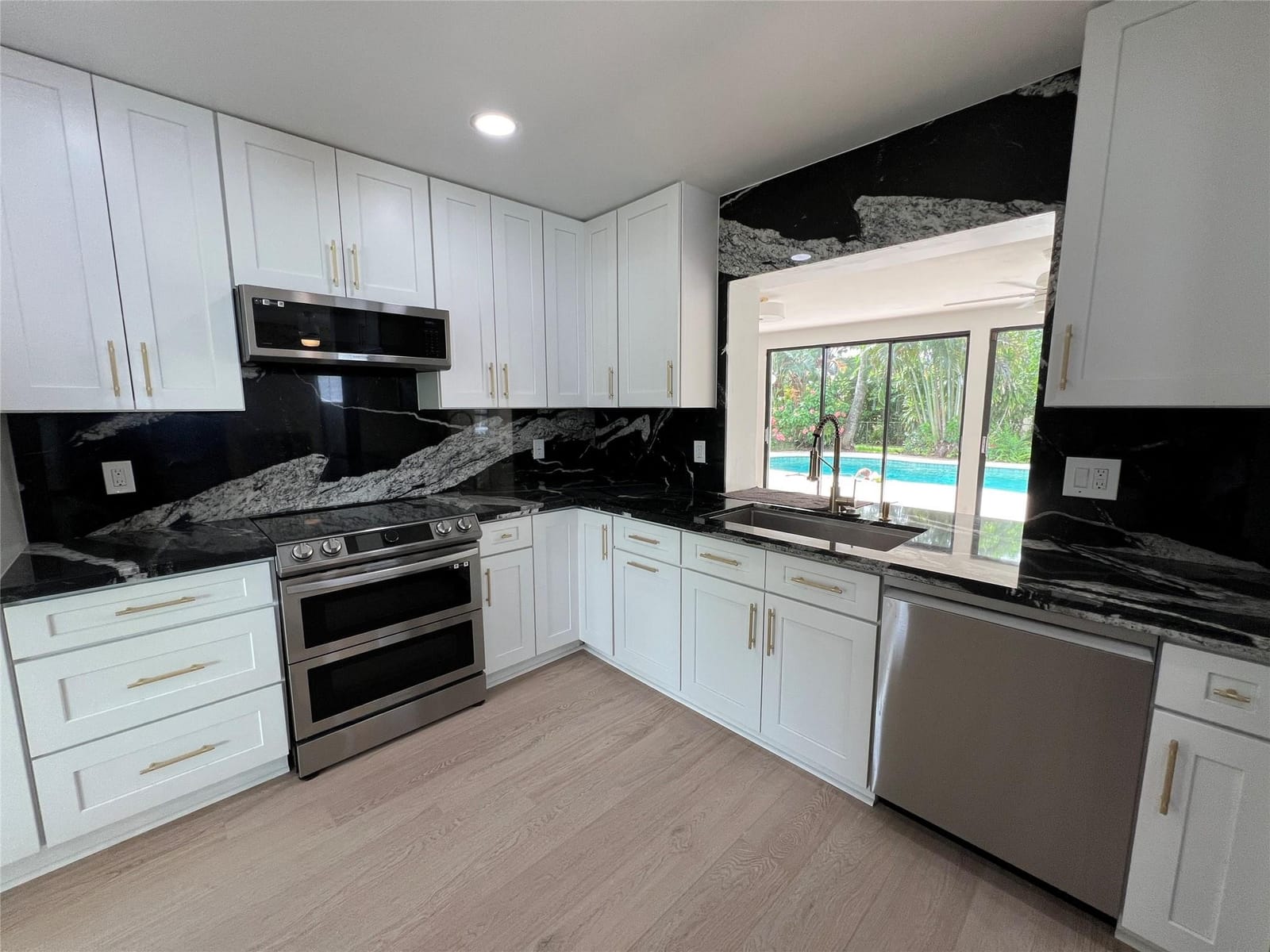 4408 Monroe, Hollywood, FL 33021 photo 8