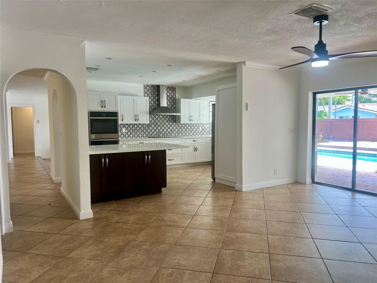 4000 N 37th Avenue, Hollywood, FL 33021 photo 3