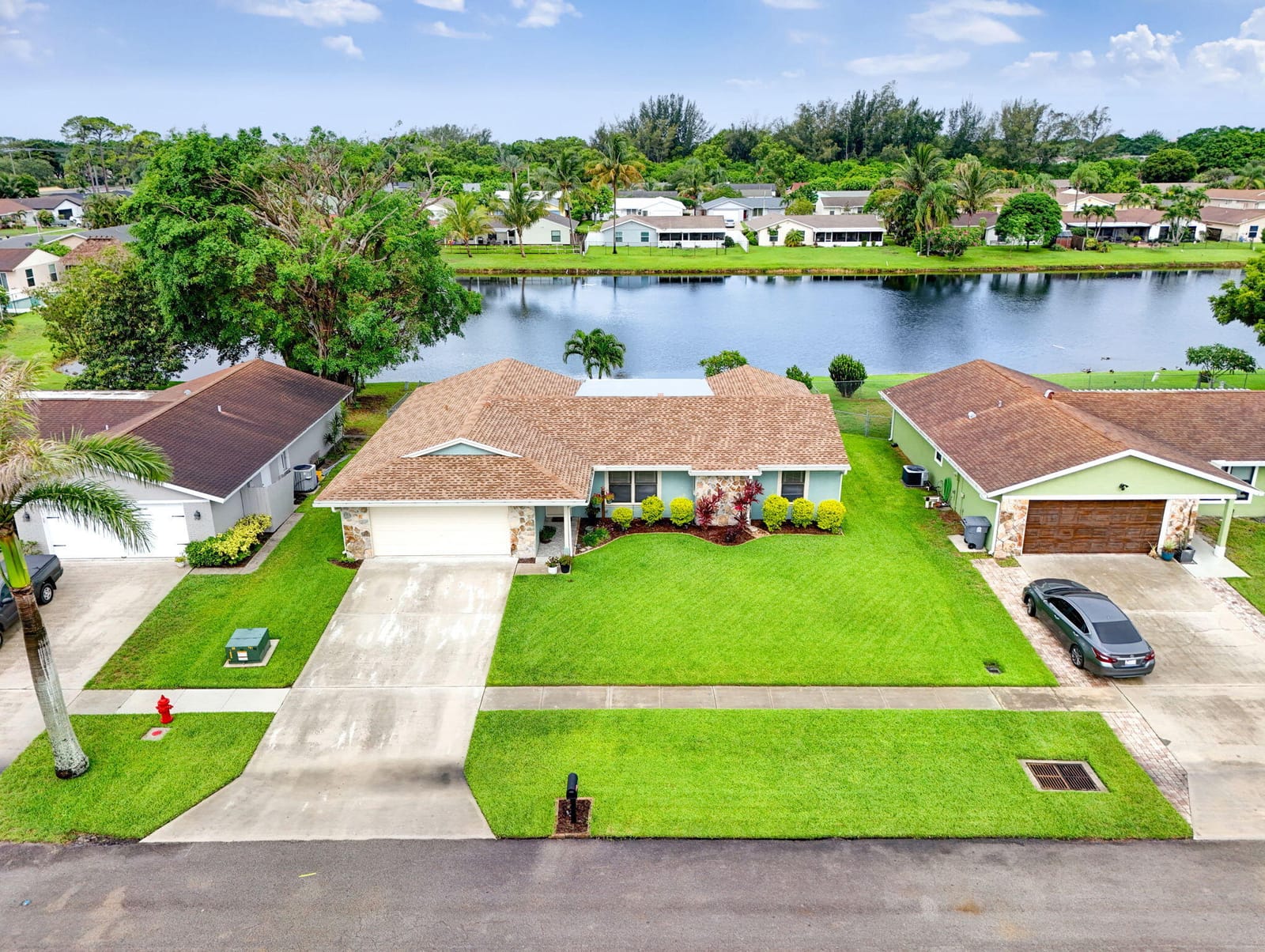 8443 Raymond Drive, Boynton Beach, FL 33472 photo 1