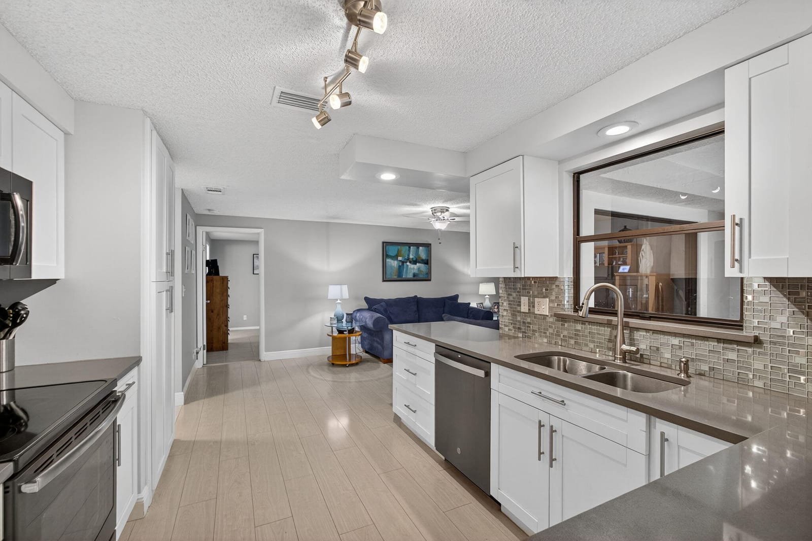 8443 Raymond Drive, Boynton Beach, FL 33472 photo 19