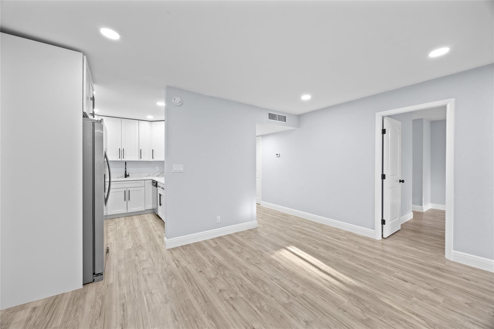 6061 N Falls Cir Drive 109, Lauderhill, FL 33319 photo 16