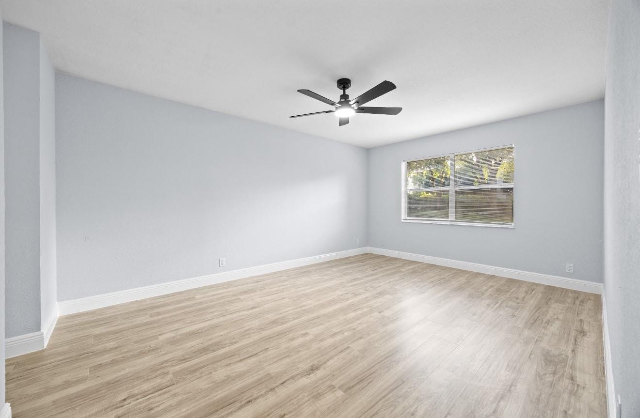 6061 N Falls Cir Drive 109 — photo 6