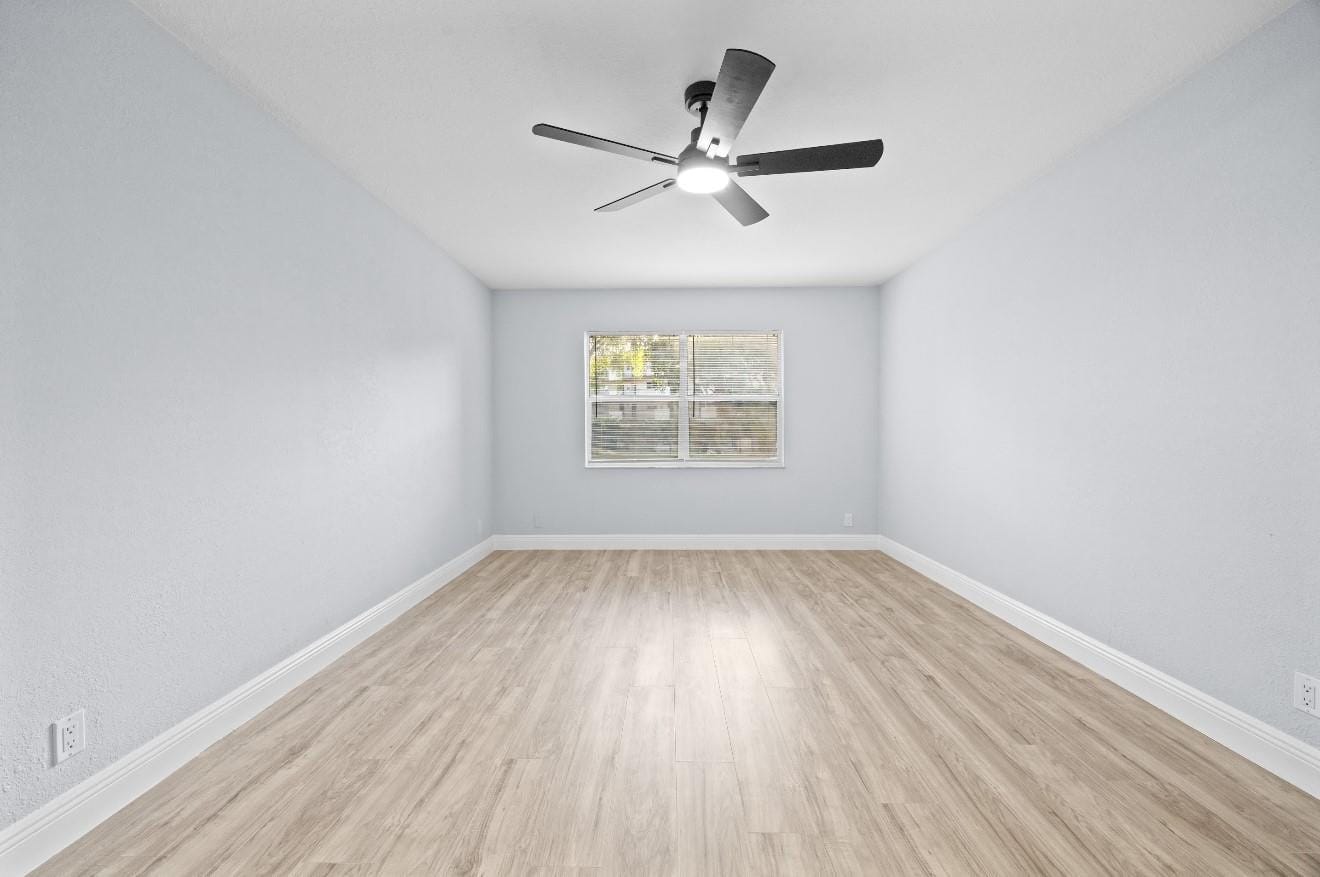 6061 N Falls Cir Drive 109 — photo 7
