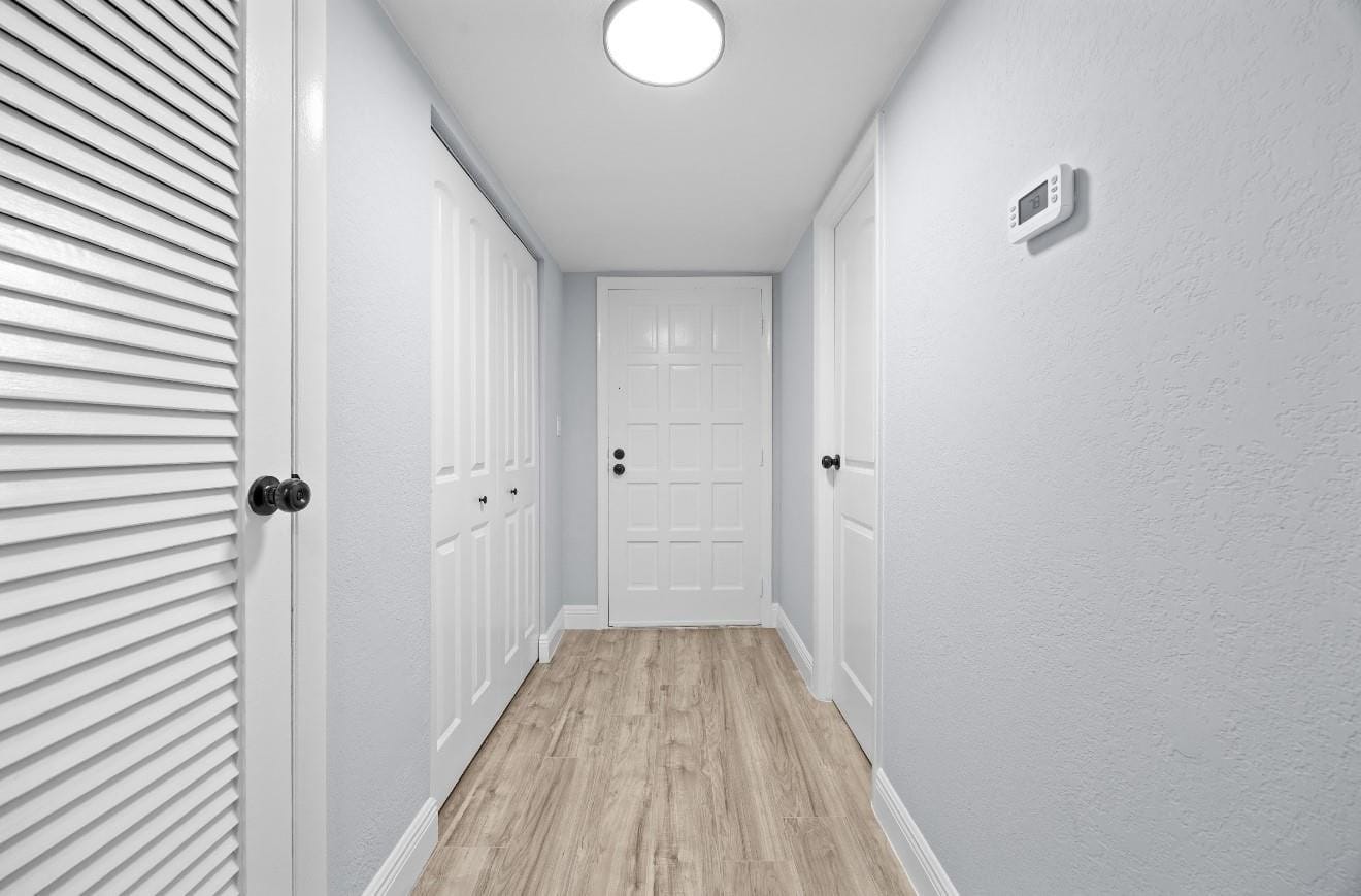 6061 N Falls Cir Drive 109 — photo 10
